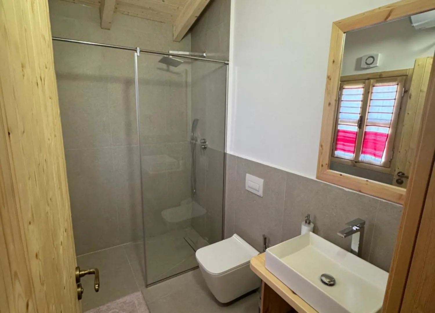 Fishta Guesthouse - Mrizi I Zanave Fishte 0*,