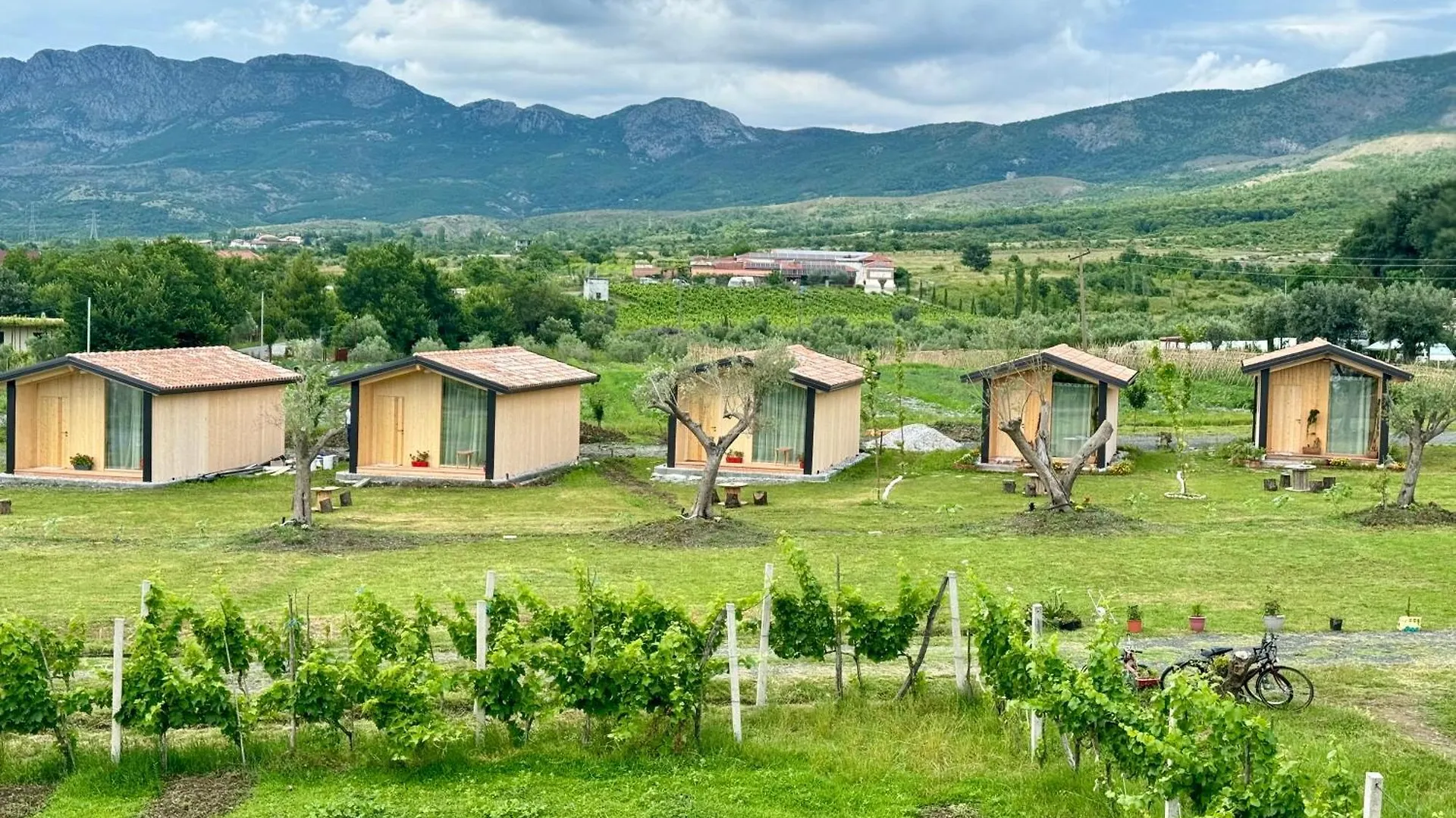 Fishta Guesthouse - Mrizi I Zanave Fishte 0*,  Albania