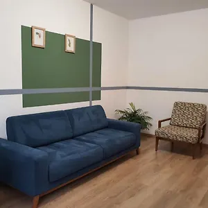 https://heriss-apartment.hotels-in-tirana.com